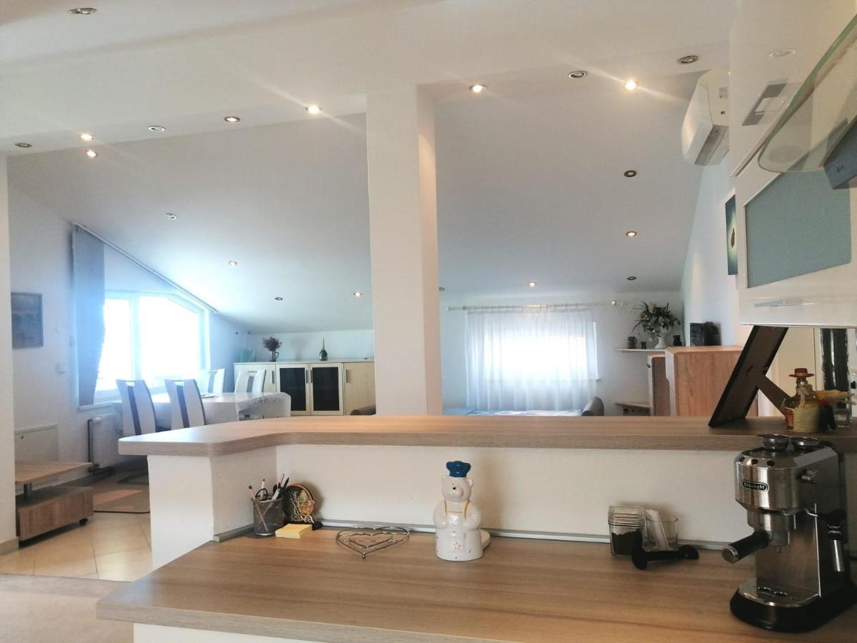 Lovely Sea View House In Malinska Island Krk Dış mekan fotoğraf